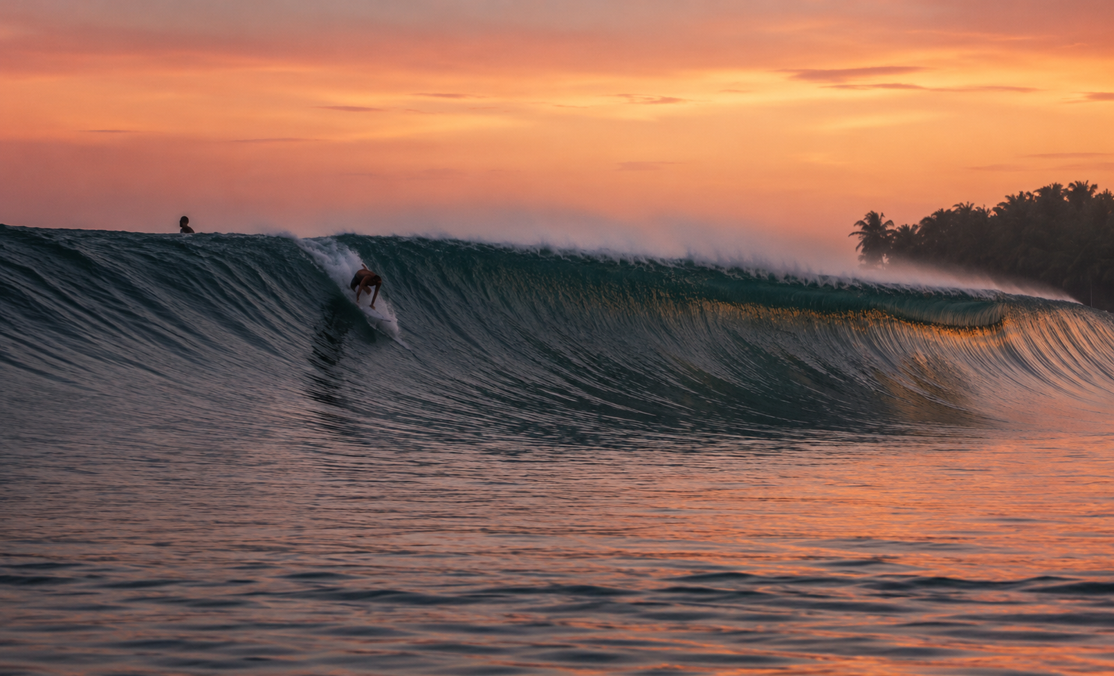 Gran ola atlántica para Surfista